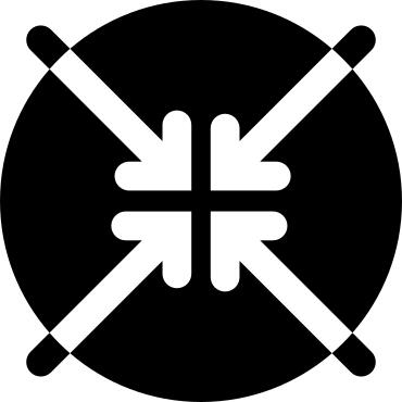 指向中心的四个箭头