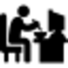 Man sitting in his job desk eating lunch